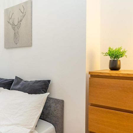 Location! 2 Bed/2Bath - Pro Host Lägenhet London Exteriör bild