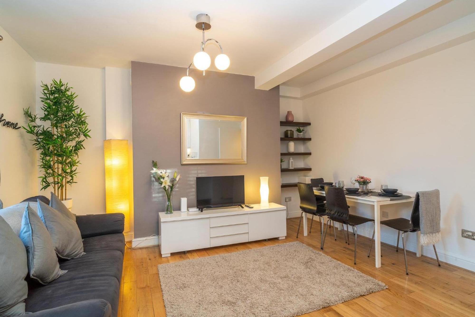 Location! 2 Bed/2Bath - Pro Host Lägenhet London Exteriör bild